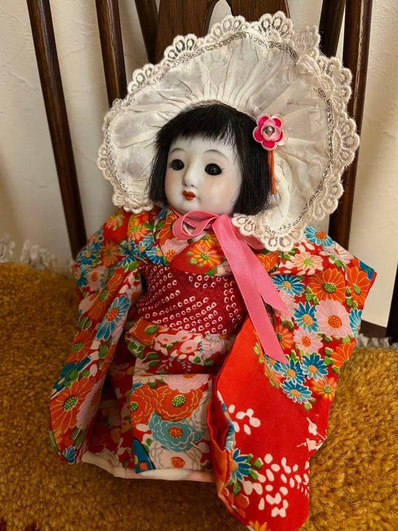 サクラビスク　赤い花柄衣装