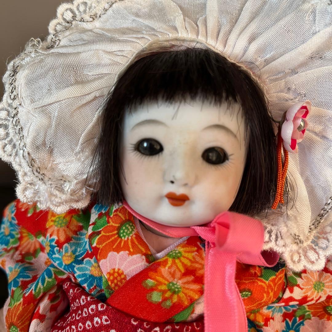 サクラビスク　赤い花柄衣装