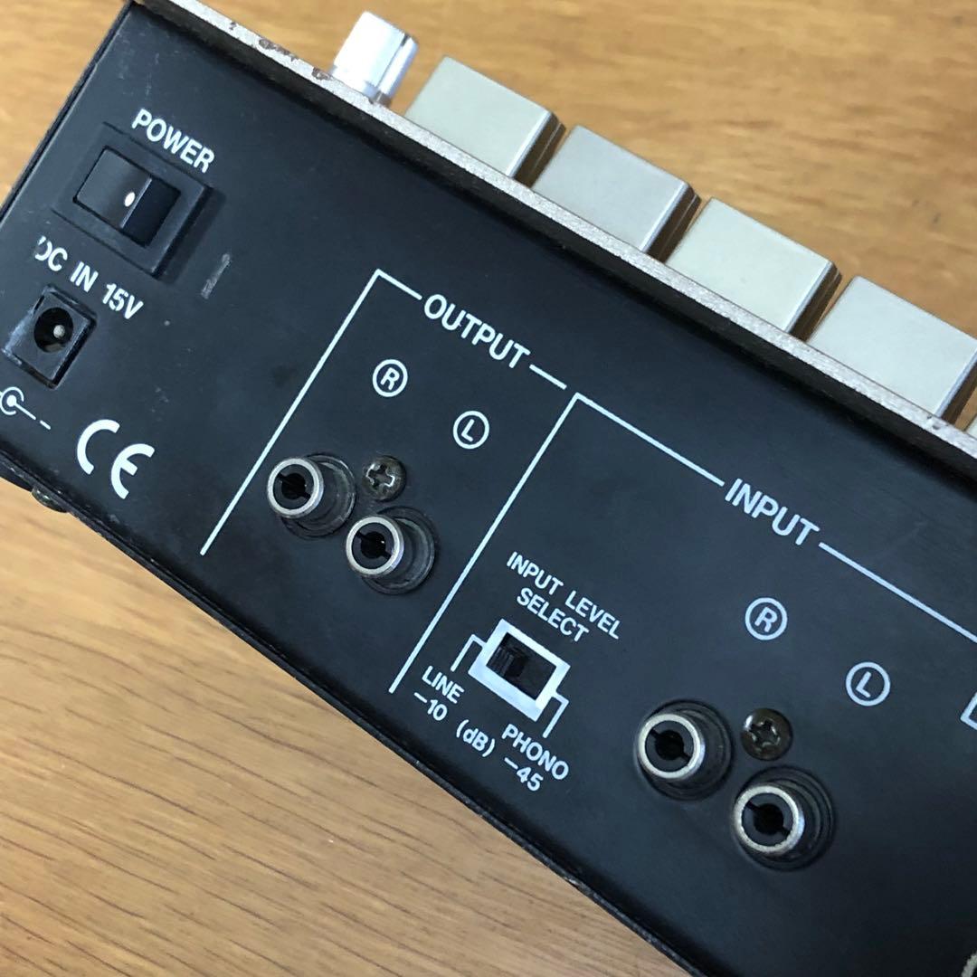 Vestax GFE-1 - 6バンドグラフィック周波数エリミネーター