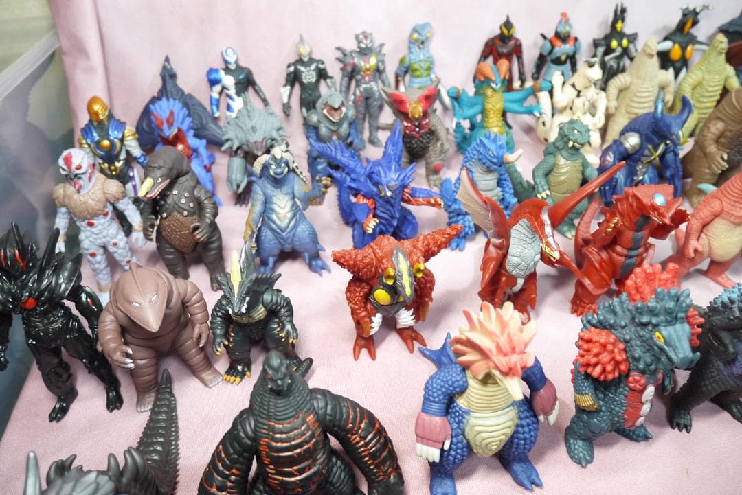 ウルトラ怪獣シリーズ500　怪獣ソフビ　83体セット