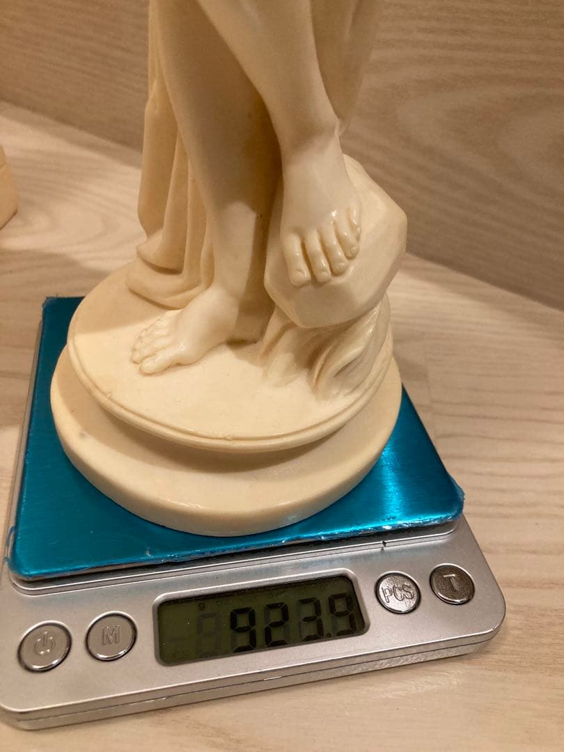 アイボリー　イタリア　女性像彫刻3体セット