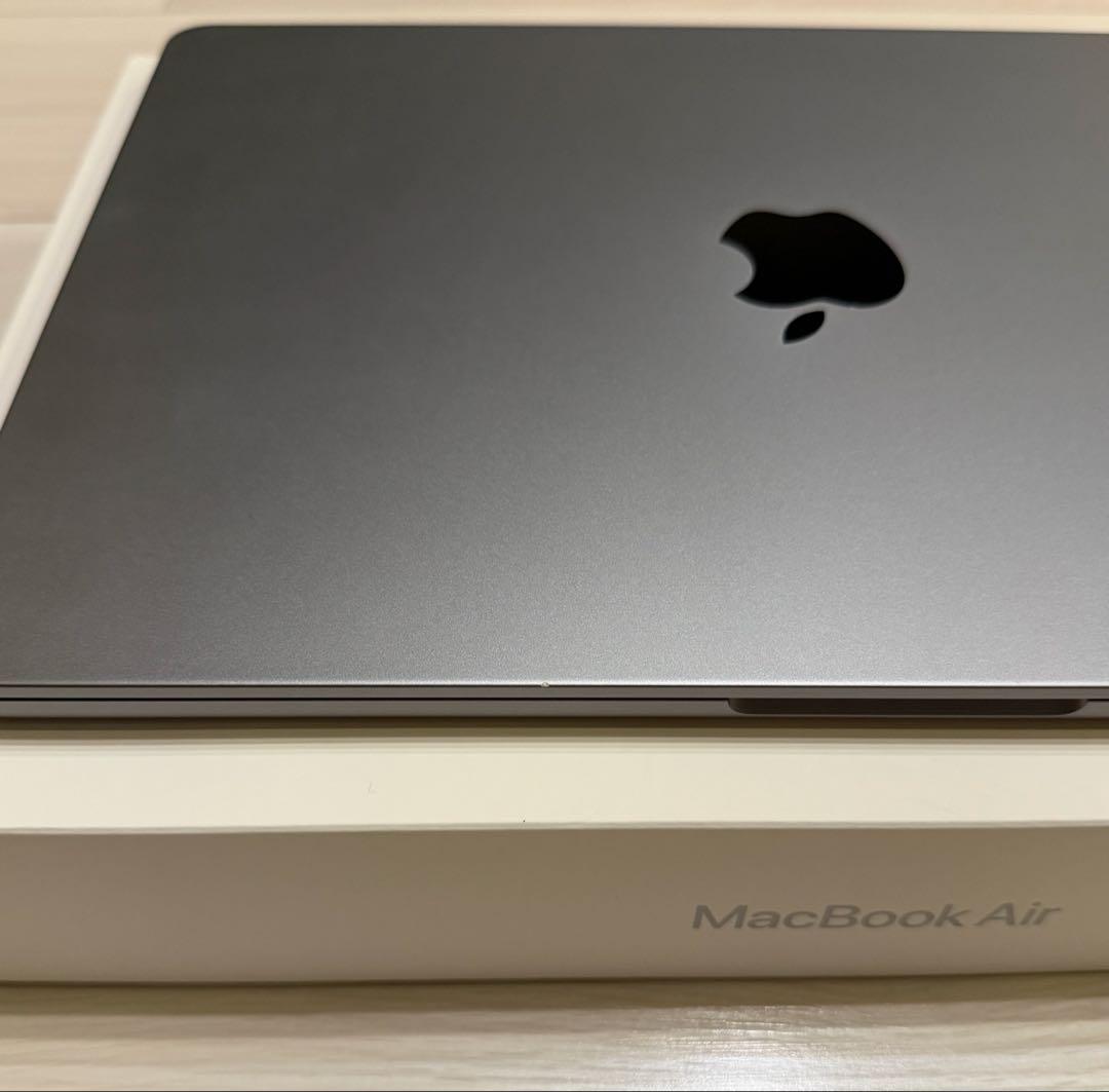 MacBook Air M3 13インチ 16GB 256GB Apple 3