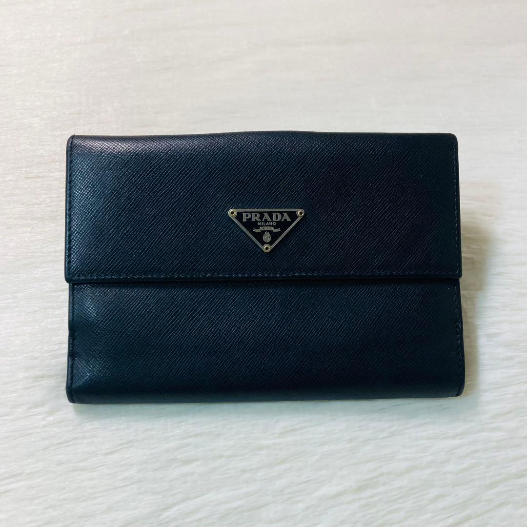 早い者勝ち　美品　PRADA プラダ　二つ折り　折りたたみ　フラップ　三角ロゴ