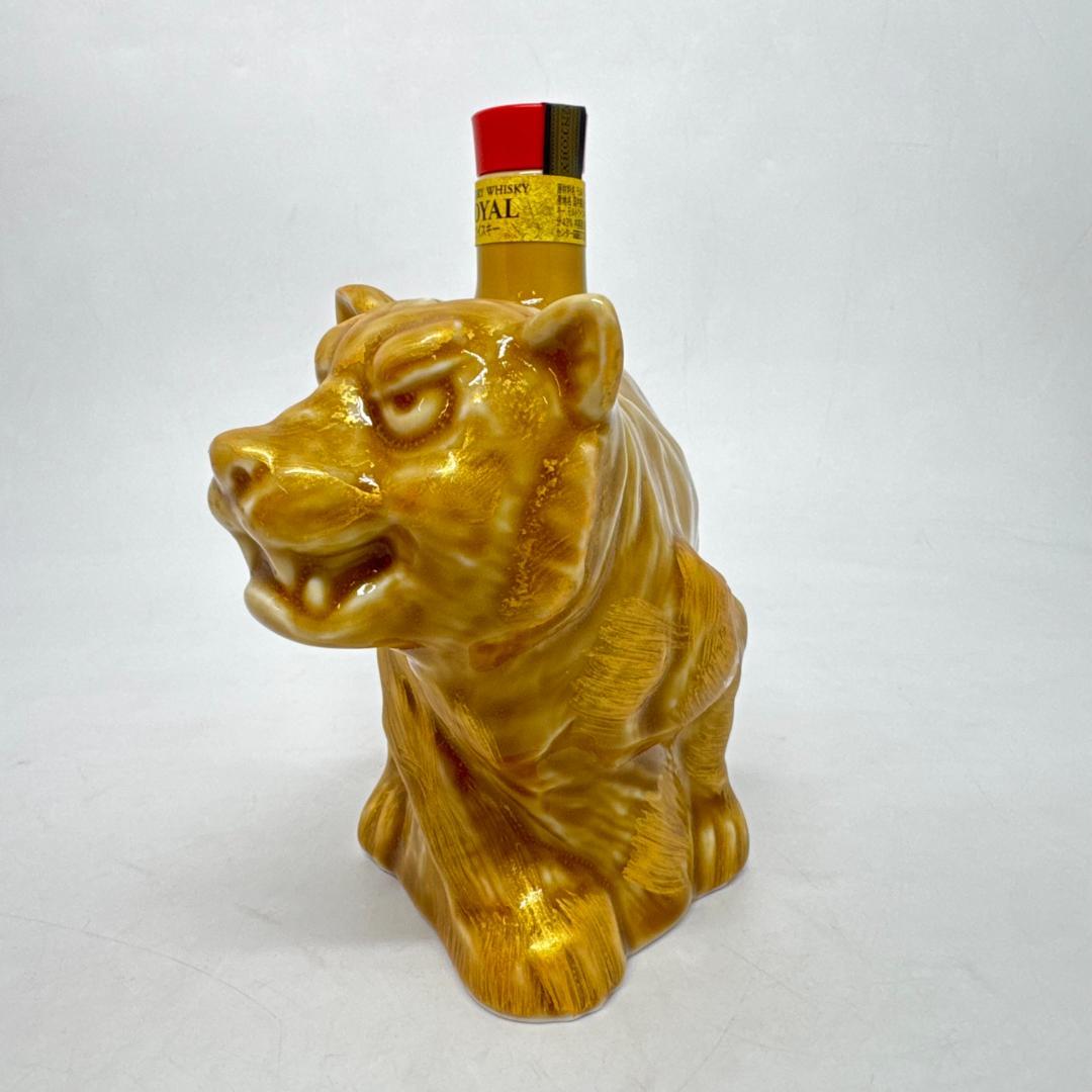 未開栓 サントリー ローヤル 干支ボトル《寅年》牛 ウイスキー SUNTORY