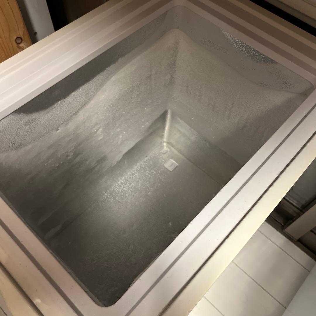 コンパクト冷凍庫 ホワイト 上開き