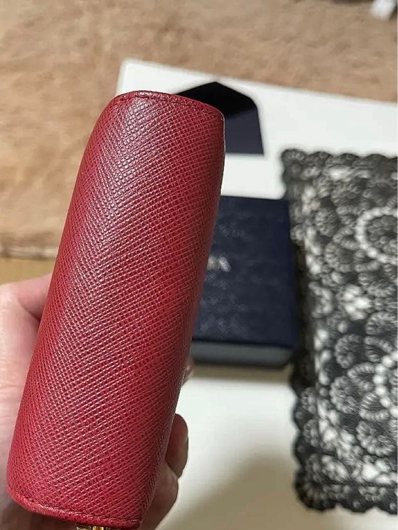 PRADA サフィアーノレザー 二つ折り財布 レッド