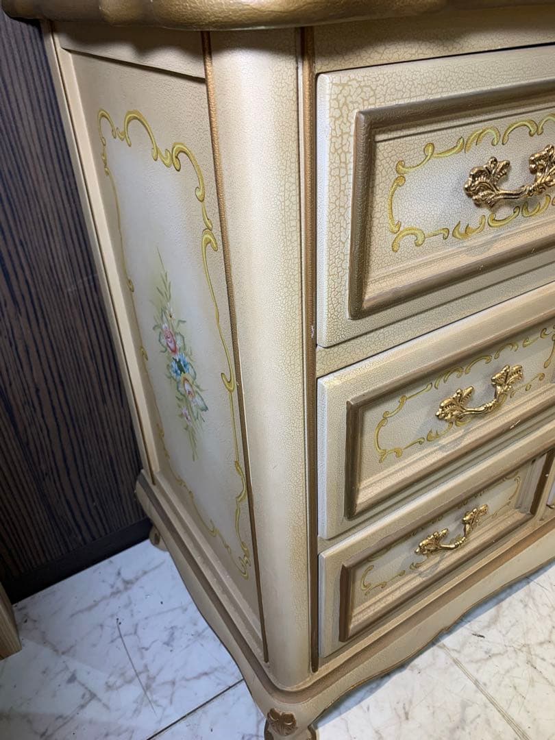 ☆送料無料☆ アンティーク　キャビネット