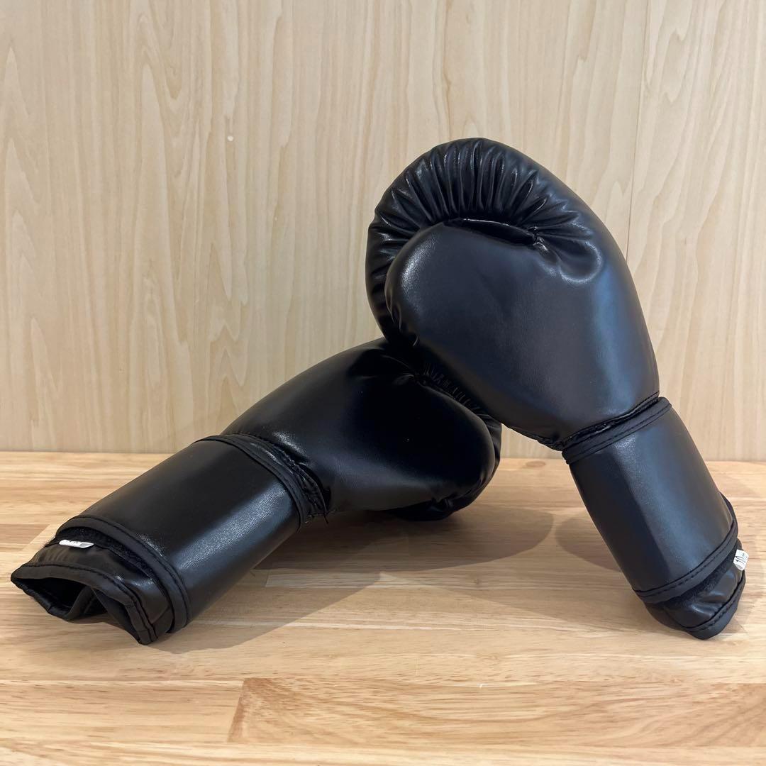 新品★サンドバッグ★自宅用★ボクシング★ブラック★自立型★グローブ付き