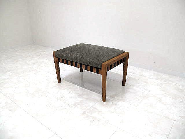 【展示品リッツウェル ブラヴァ オットマン ウォールナット無垢材×ファブリック