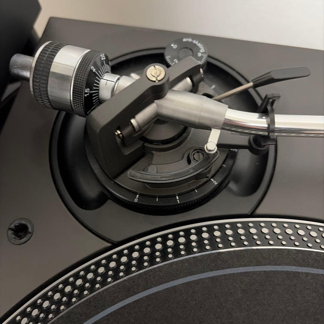 Technics SL-1200MK5 ターンテーブル　①