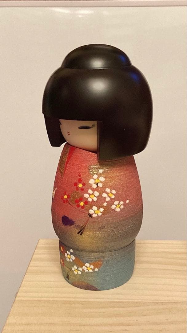 こけし　kokeshi doll 題名　「童心」childhood