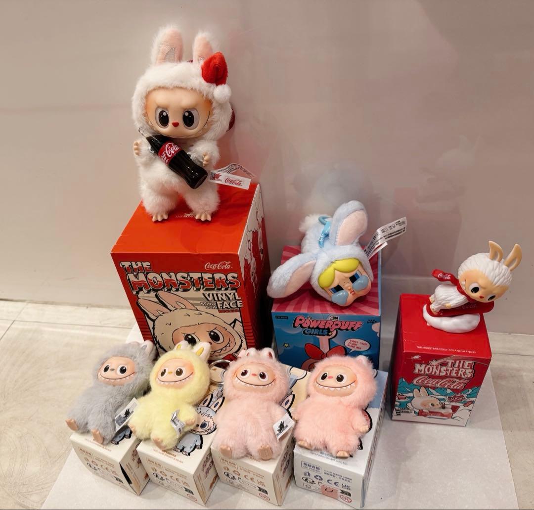 新品未使用！コカコーララブブ、クライベイビーなど7点セット　ポップマート