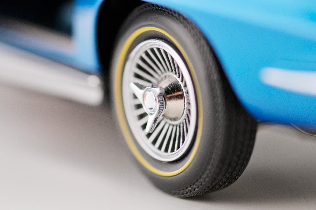 gmp CORVETTE Fastback 1965 1/18サイズ