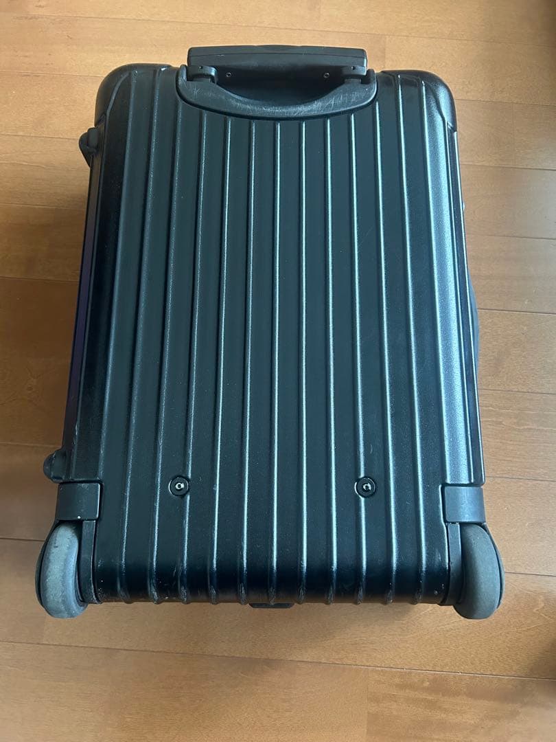 な*ん様 リモワ スーツケース 機内持込可能