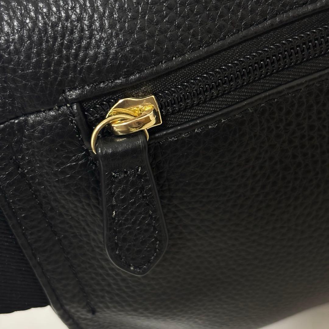 極美品 イアパピヨネ ワイドテープショルダーバッグ ボディバッグ 黒 ストーン