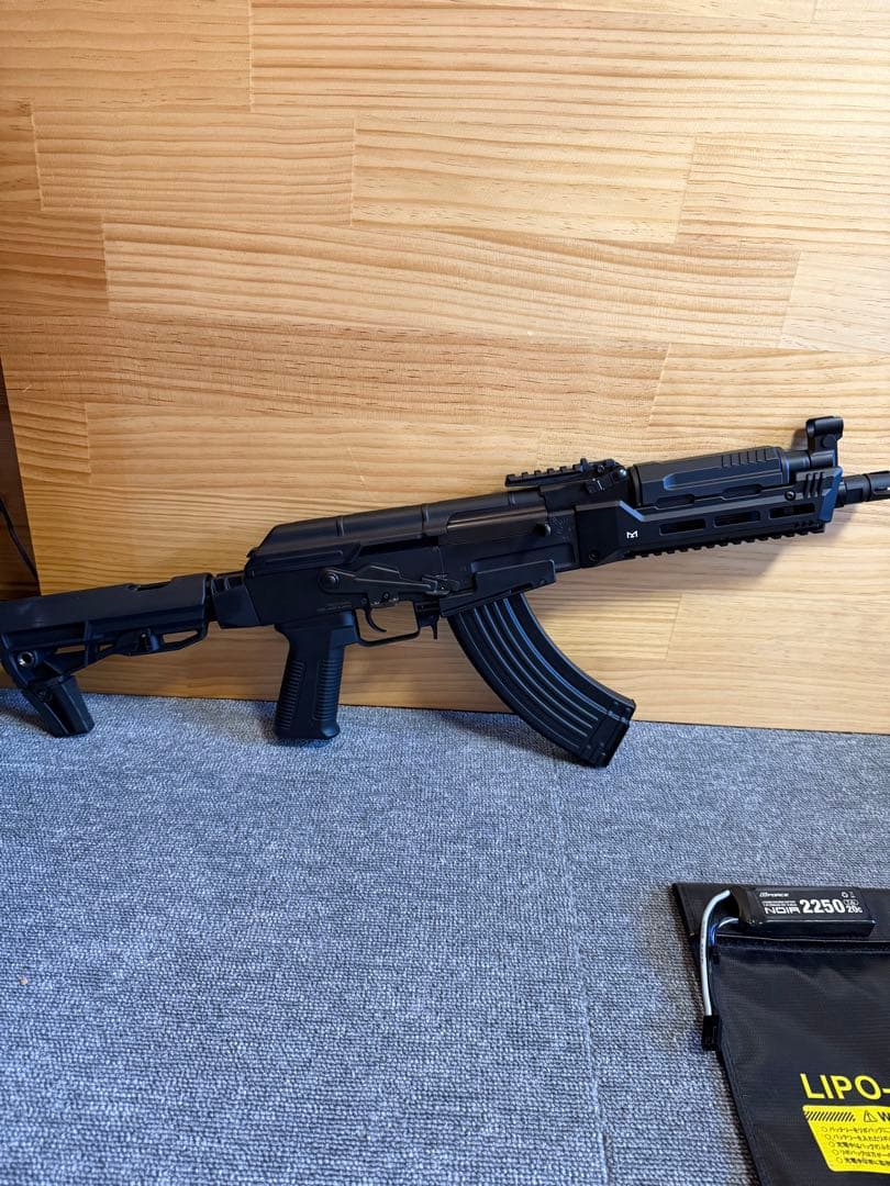 東京マルイ AKストーム 次世代電動ガン バッテリー