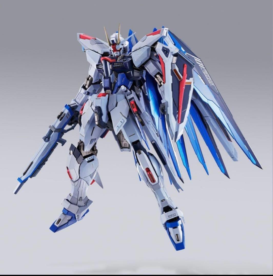 Sunday メタルビルド　フリーダムガンダム　 SPARKLE