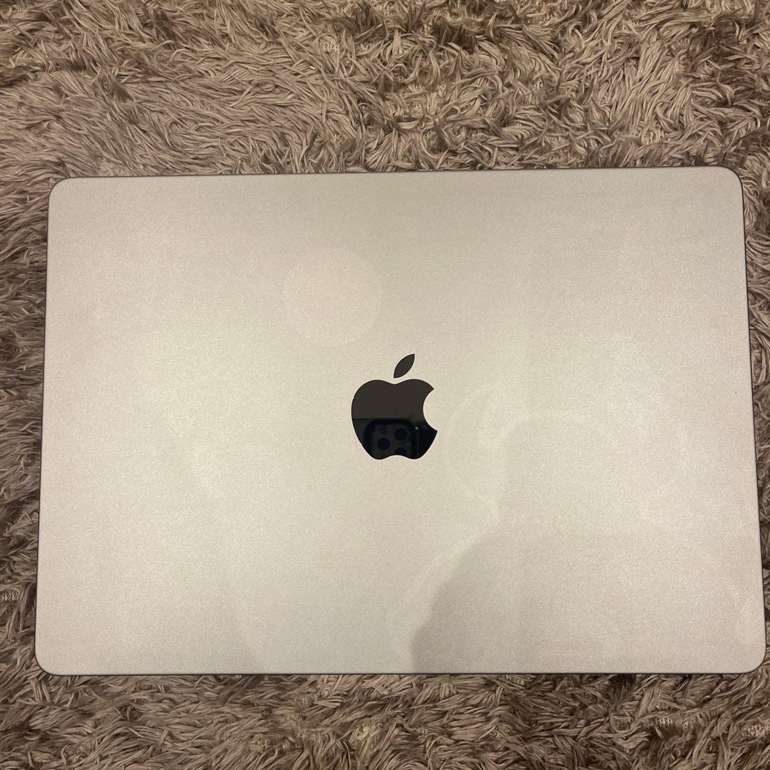 MacBook本体 MacBook Air M2 (256GB)