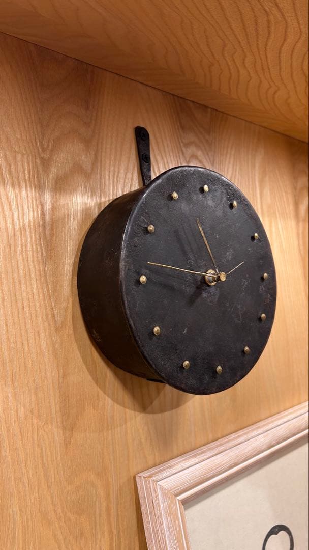 マスミツケンタロウさんの壁掛け時計