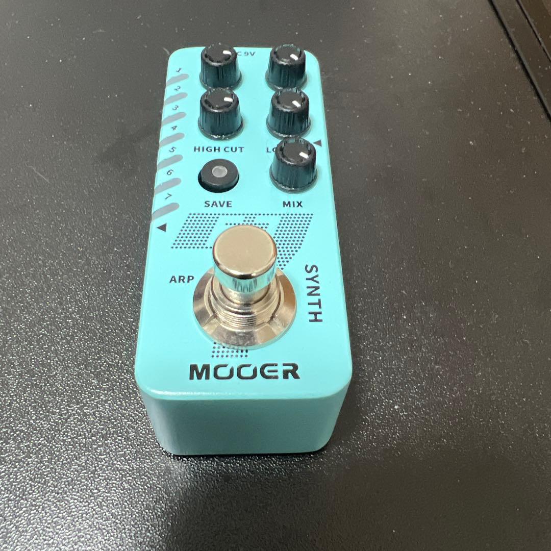 MOOER E7(ギターシンセサイザー)