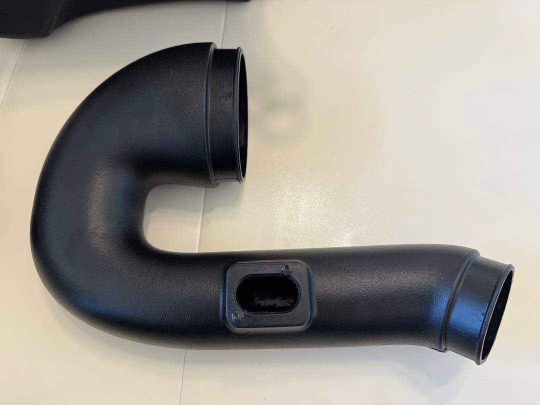 BMW F30 320d N47 aFe エアインテーク　F31