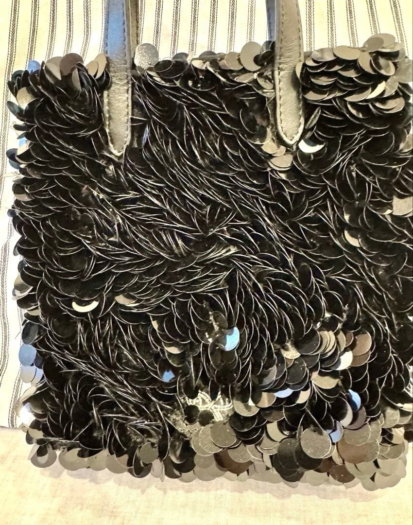 新品未使用です　ANYA HINDMARCH eyesハンドバッグ