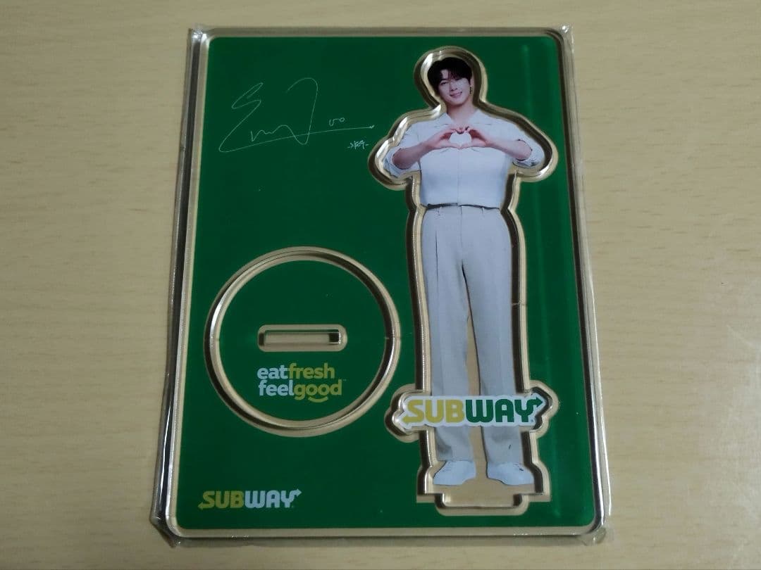 SUBWAY サブウェイ　チャウヌ　アクリルスタンド