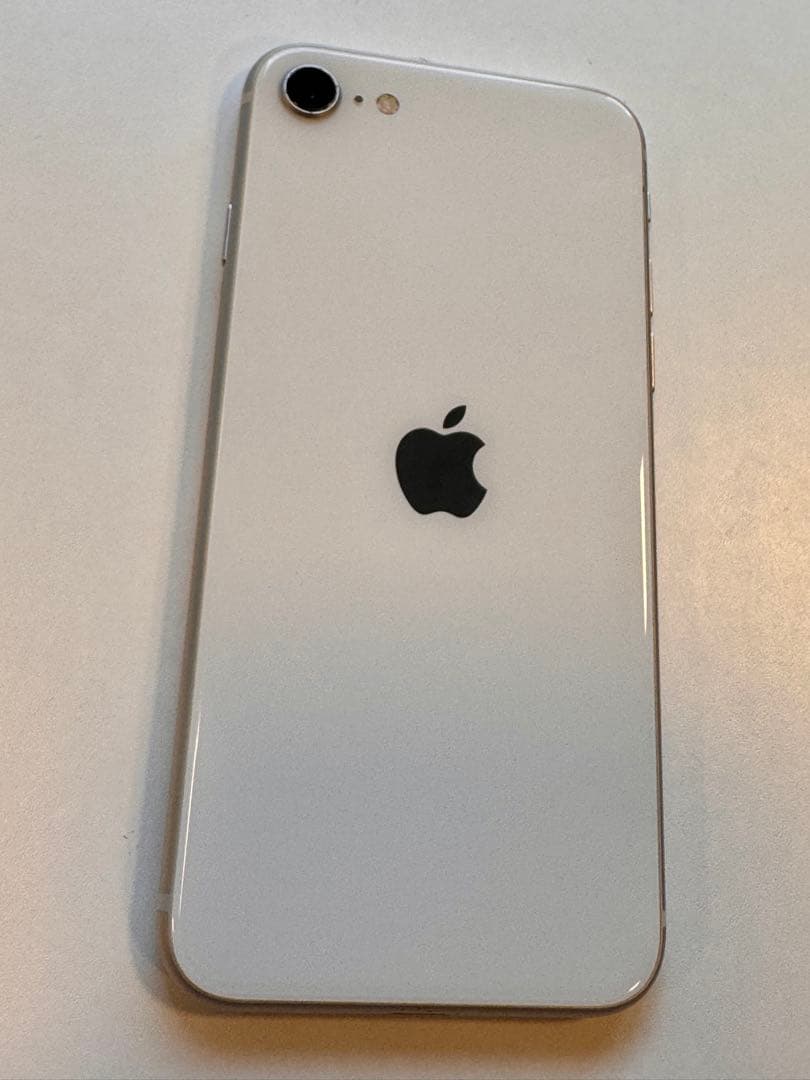 【美品】Apple iPhone SE3 ホワイト バッテリー残量100%