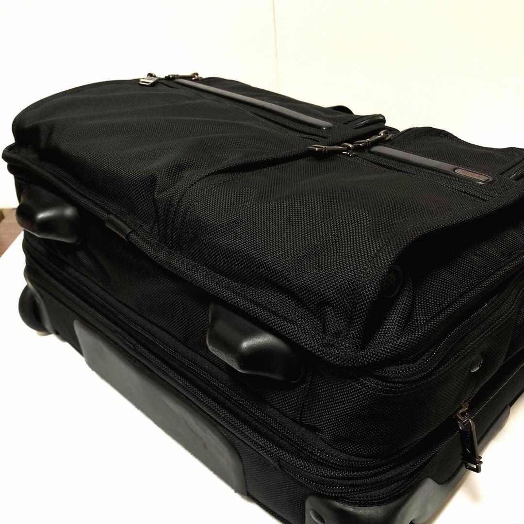 未使用級✨TUMIスーツケース3層 機内持ち込み可 26103DH マチ拡張 黒