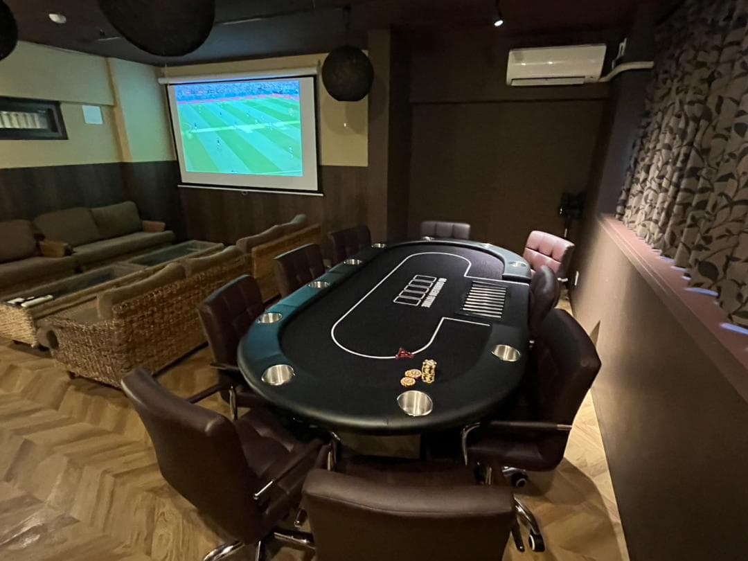 【新品】ポーカーテーブル レザー風 飲み物ホルダー付き　折り畳み可能