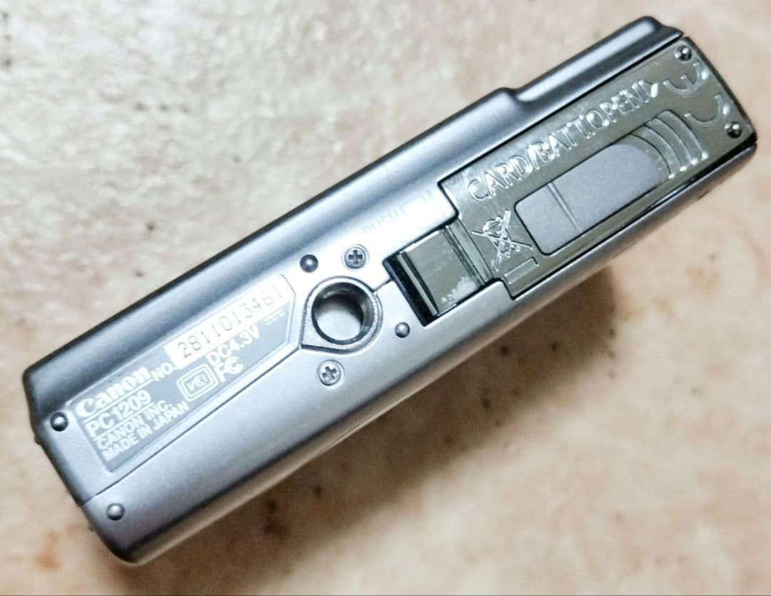 CANON IXY 900IS　デジタルカメラ　ジャンク