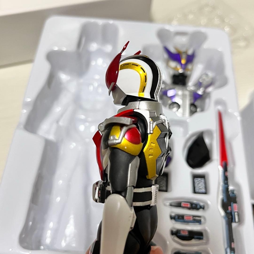 仮面ライダー電王 S.H.Figuarts真骨彫　ソードフォーム.ガンフォーム
