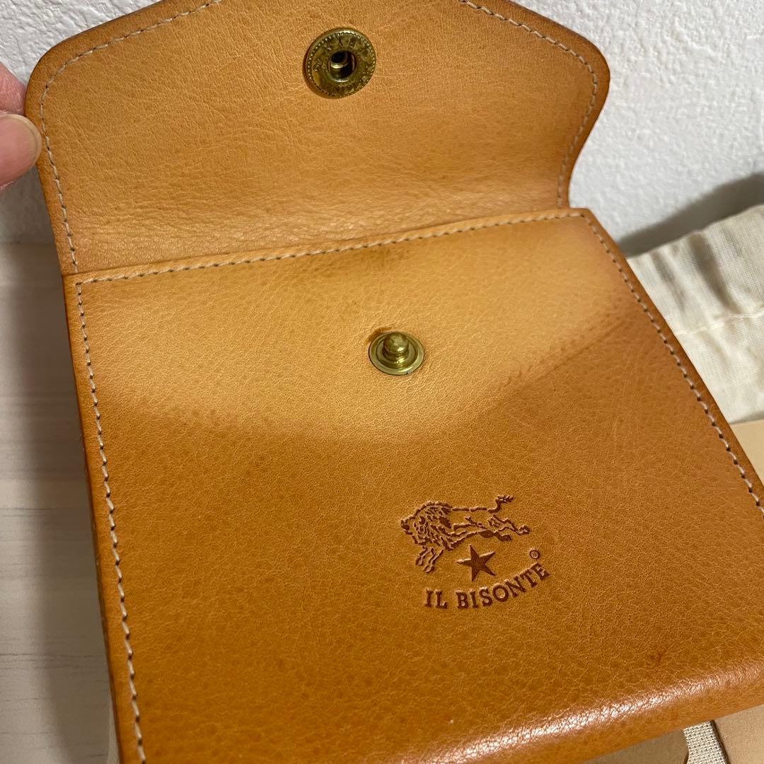 【美品】IL BISONTE 二つ折り財布 ヌメ がま口