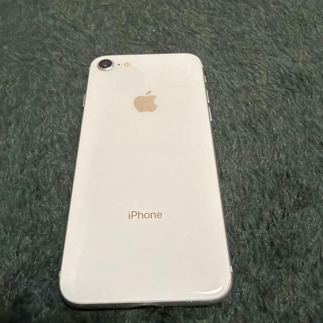 Apple iPhone 8 64GB ホワイト