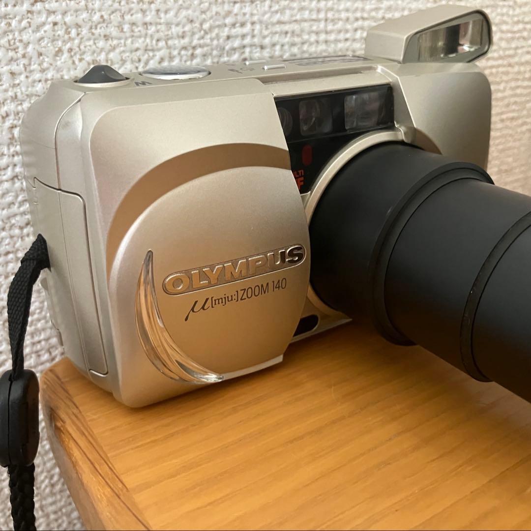 完動品　OLYMPUS μ[mju:] ZOOM 140 コンパクトカメラ