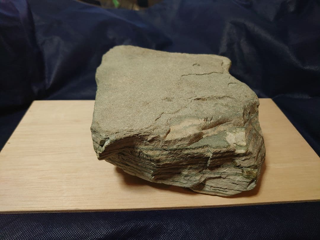 緑積層石 緑積層岩