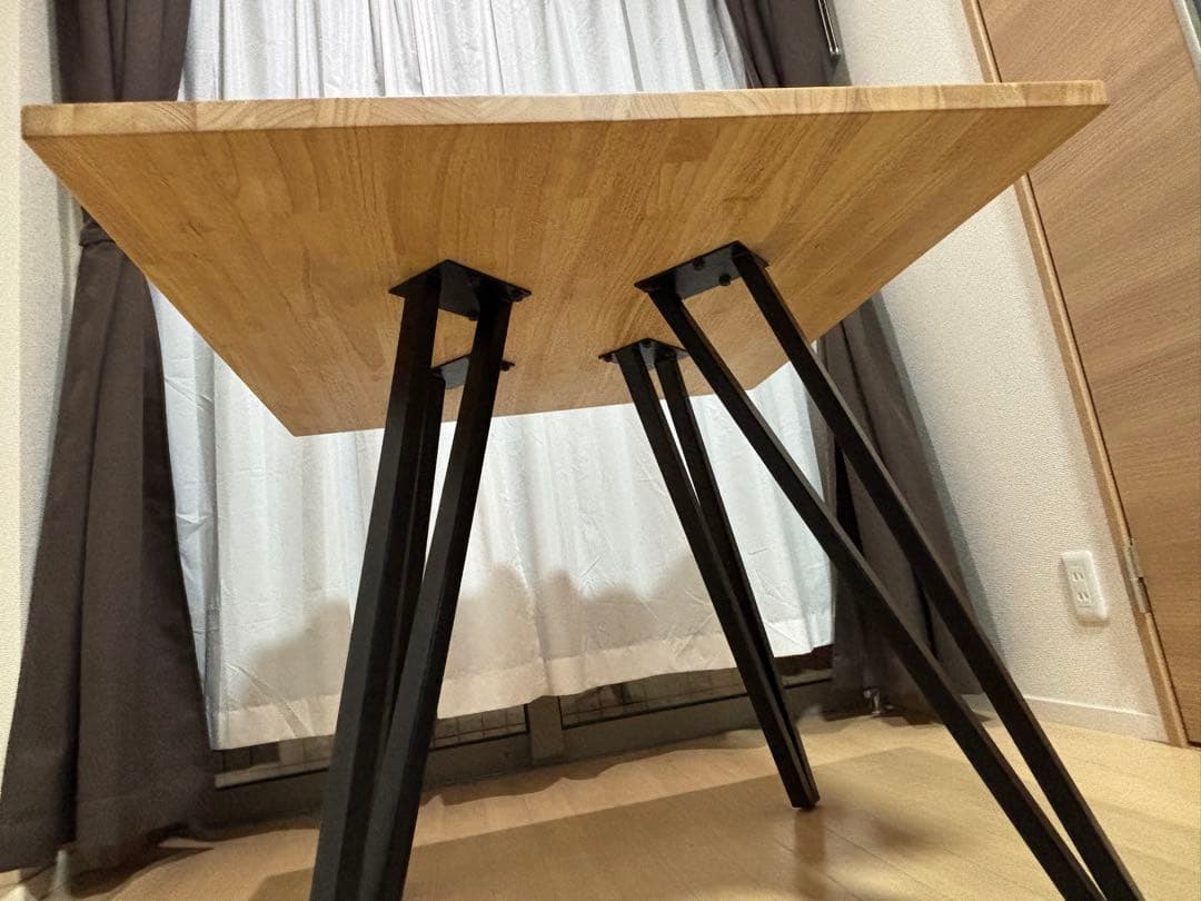 KANADEMONO スクエアテーブル 北欧 ダイニングテーブル　カフェテーブル