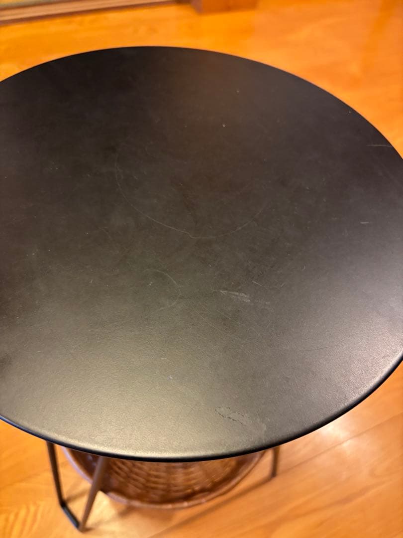 IDEE 円形サイドテーブル 黒