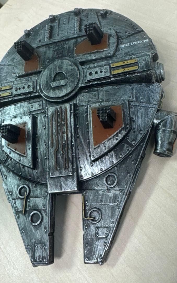 ミレニアム・ファルコン フィギュア