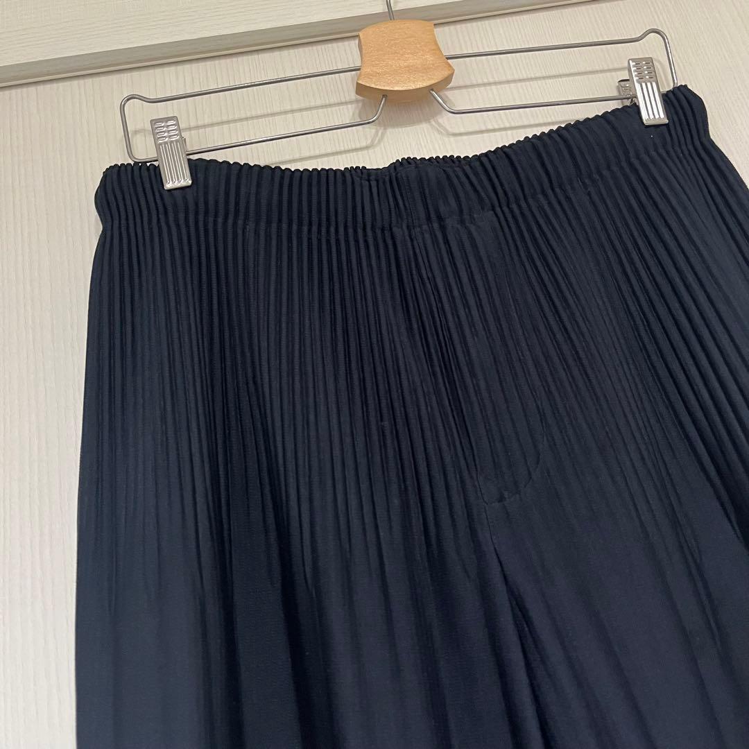 イッセイミヤケ濃紺 プリーツ サルエルパンツ