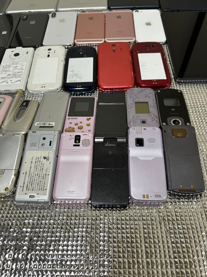 iPhone iPad 電話　ガラケー　スマホ本体　26台セット　ジャンク品