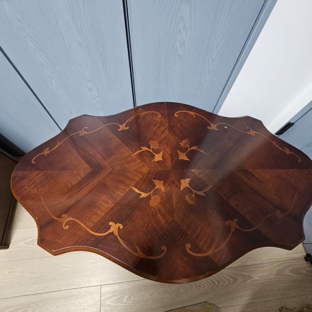 希少　優雅　イタリア　イタリー　テーブル　象嵌　猫足　茶色