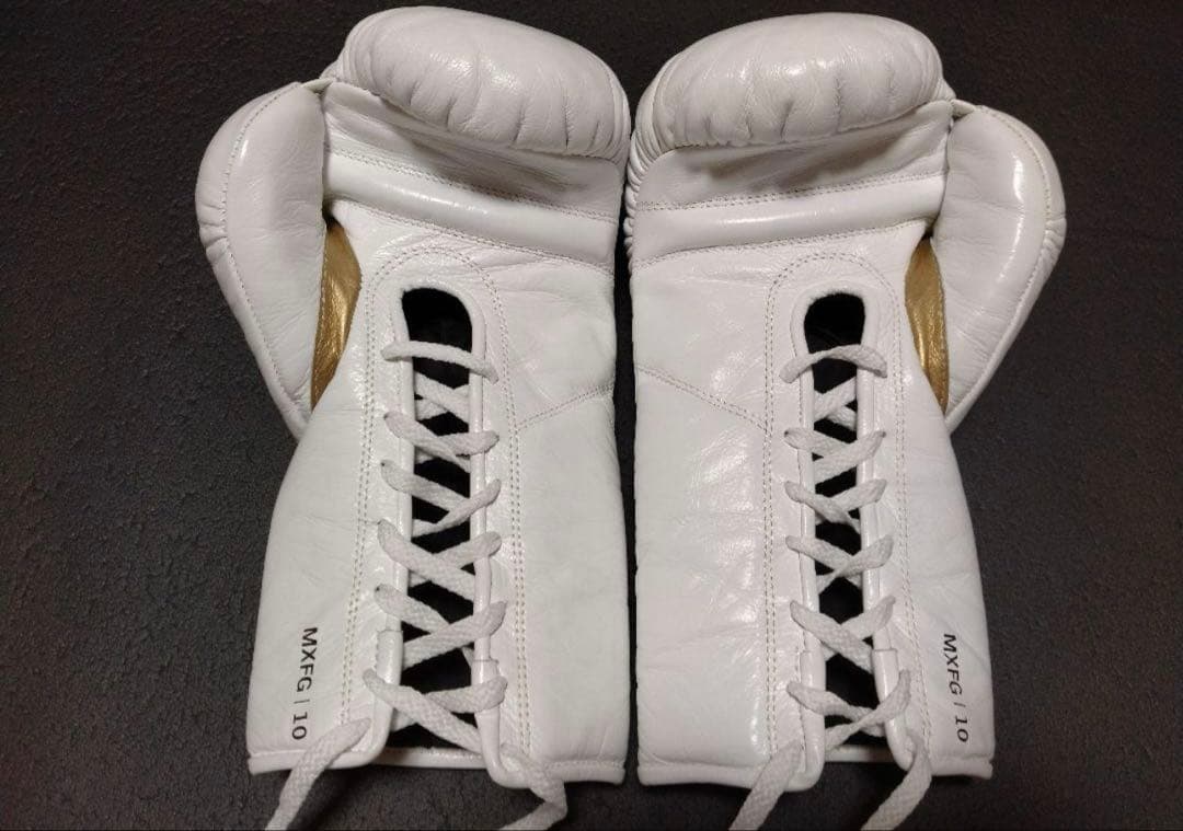 EVERLAST ボクシンググローブ ホワイト 10オンス