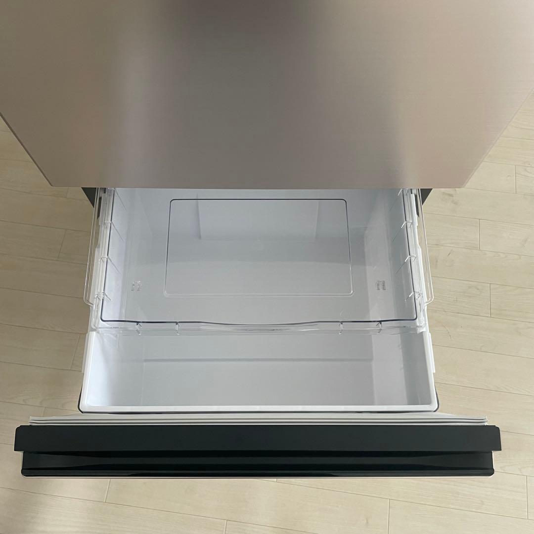 都内23区送料無料✨HITACHI✨冷蔵庫 R-V32SV (N) 2023年製