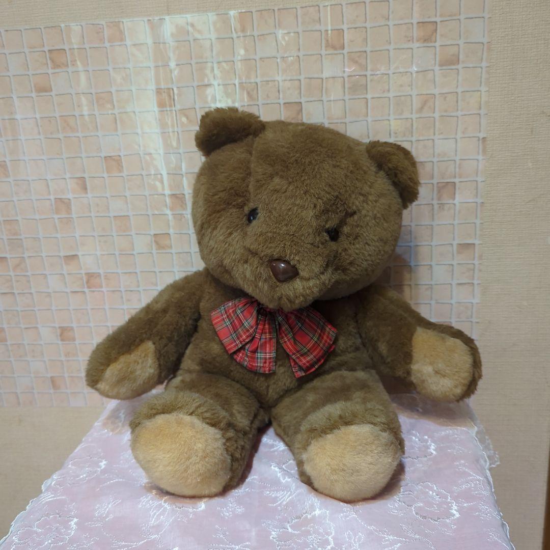SANRIO・茶色くまのぬいぐるみ 赤いチェックリボン・昭和レトロ・旧ロゴ
