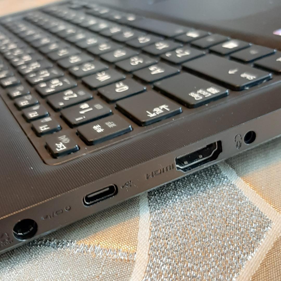 東芝 S73HS 11世代 i5 256G NVMe 1920x1080 FHD