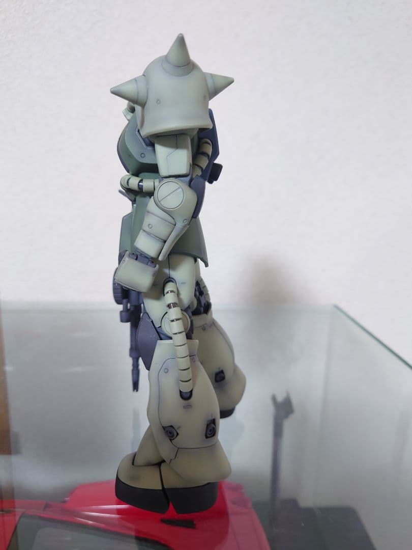 1/100量産型ザクプラモデル完成品