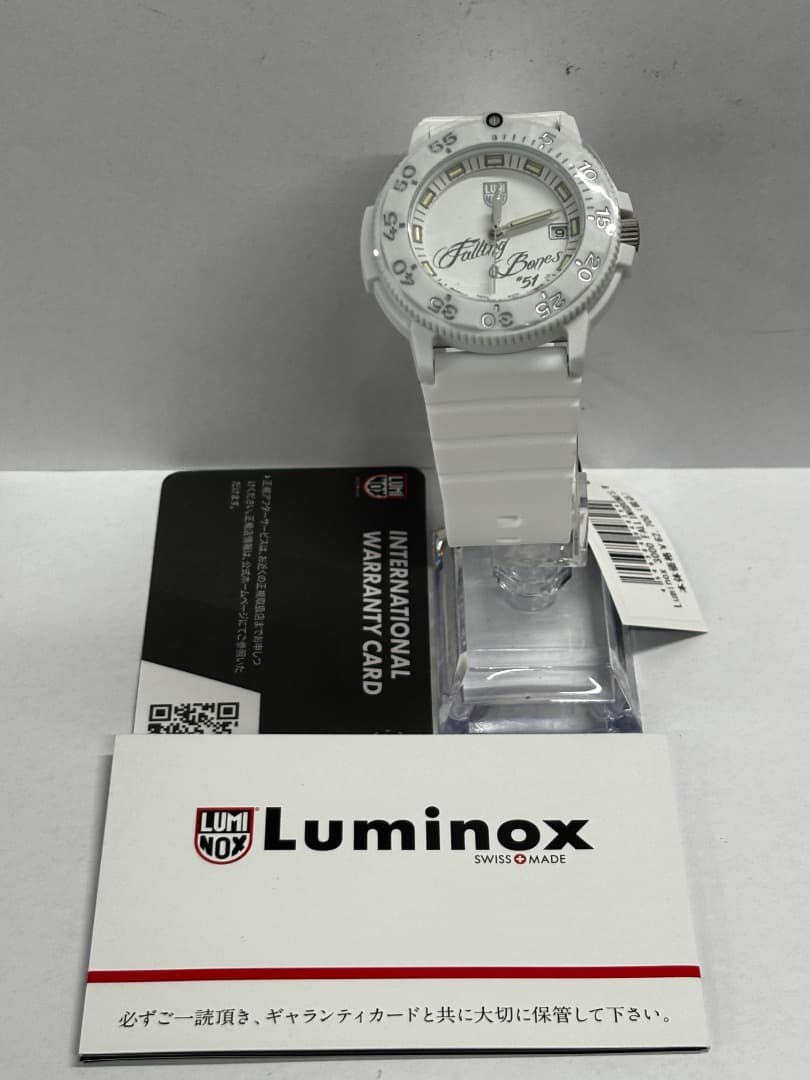 未使用品　岩城滉一　限定Luminox ホワイト ラバーベルト 時計