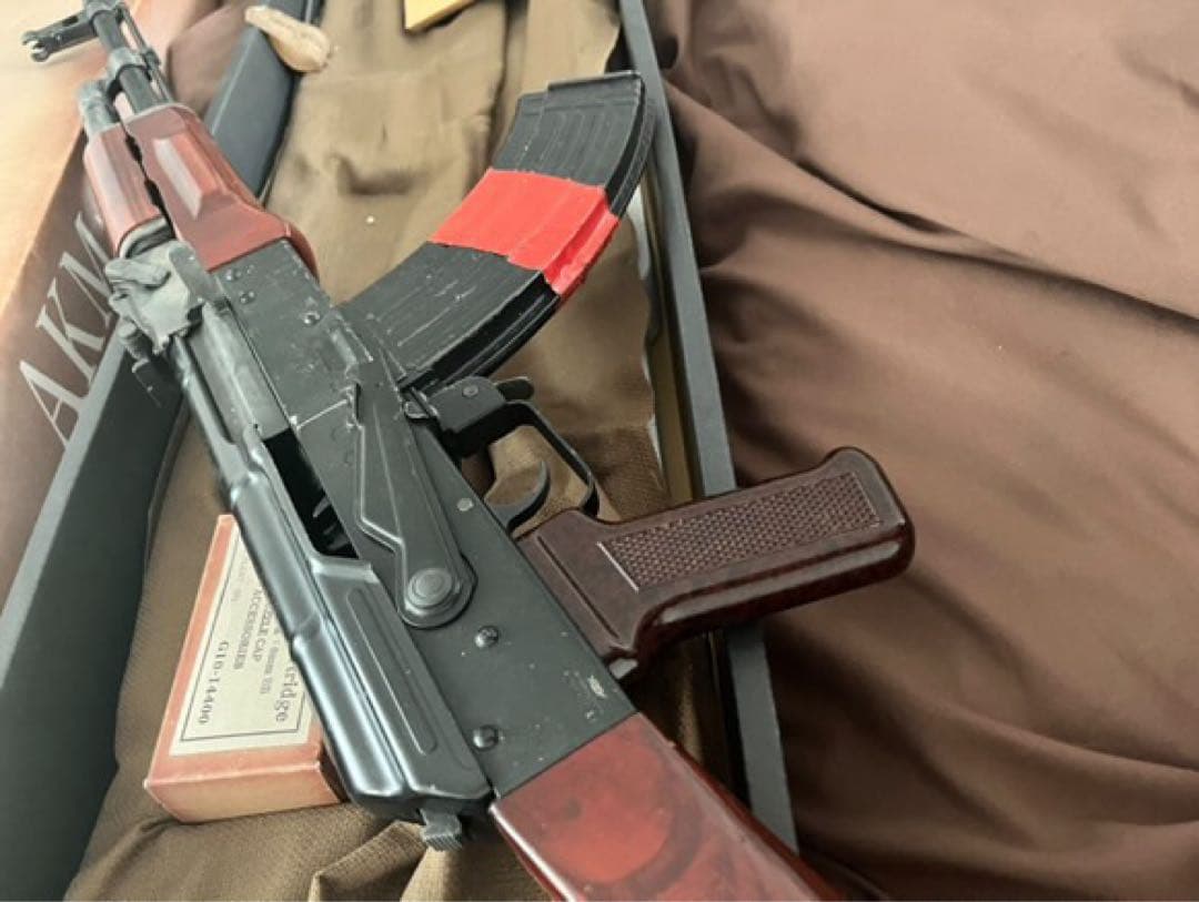 東京マルイ　AKM ガスブロ　マガジン5つ