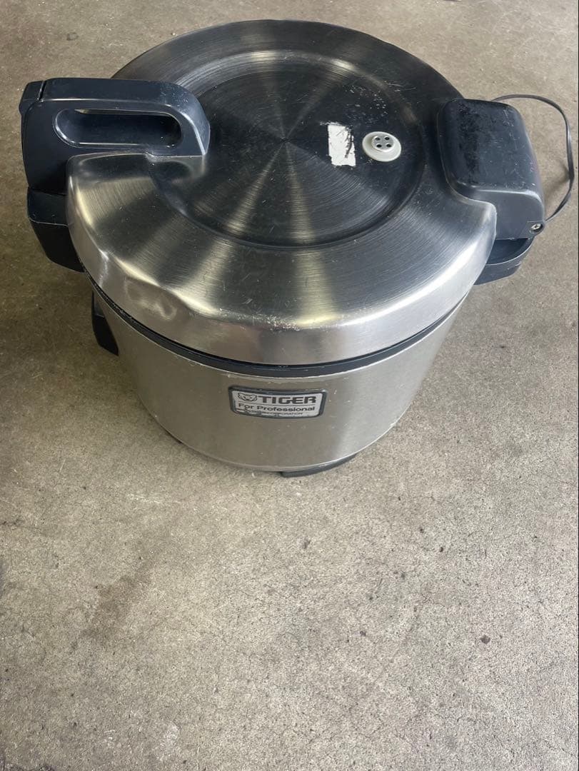 ♦TIGER 業務用 炊飯器 JNO-A270 動作良好♦